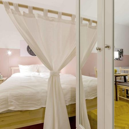 Okra Apartment Budapest Exteriör bild