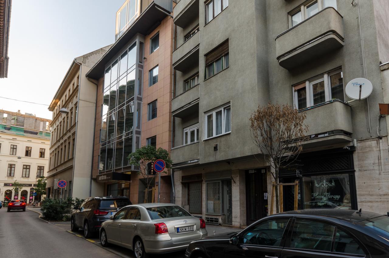 Okra Apartment Budapest Exteriör bild