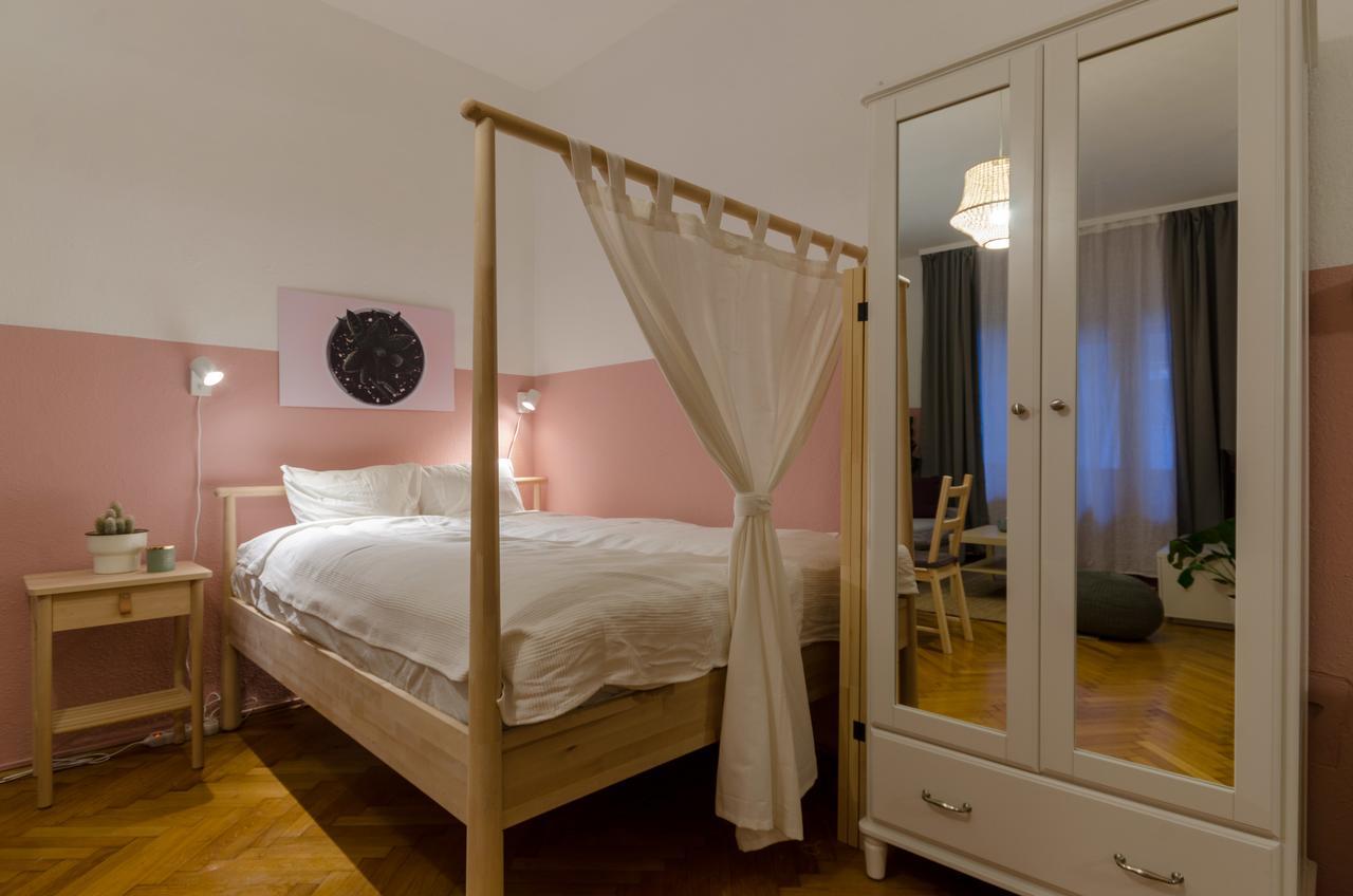 Okra Apartment Budapest Exteriör bild