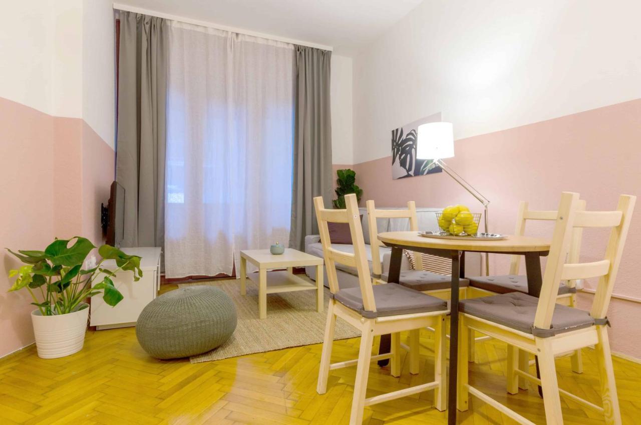 Okra Apartment Budapest Exteriör bild